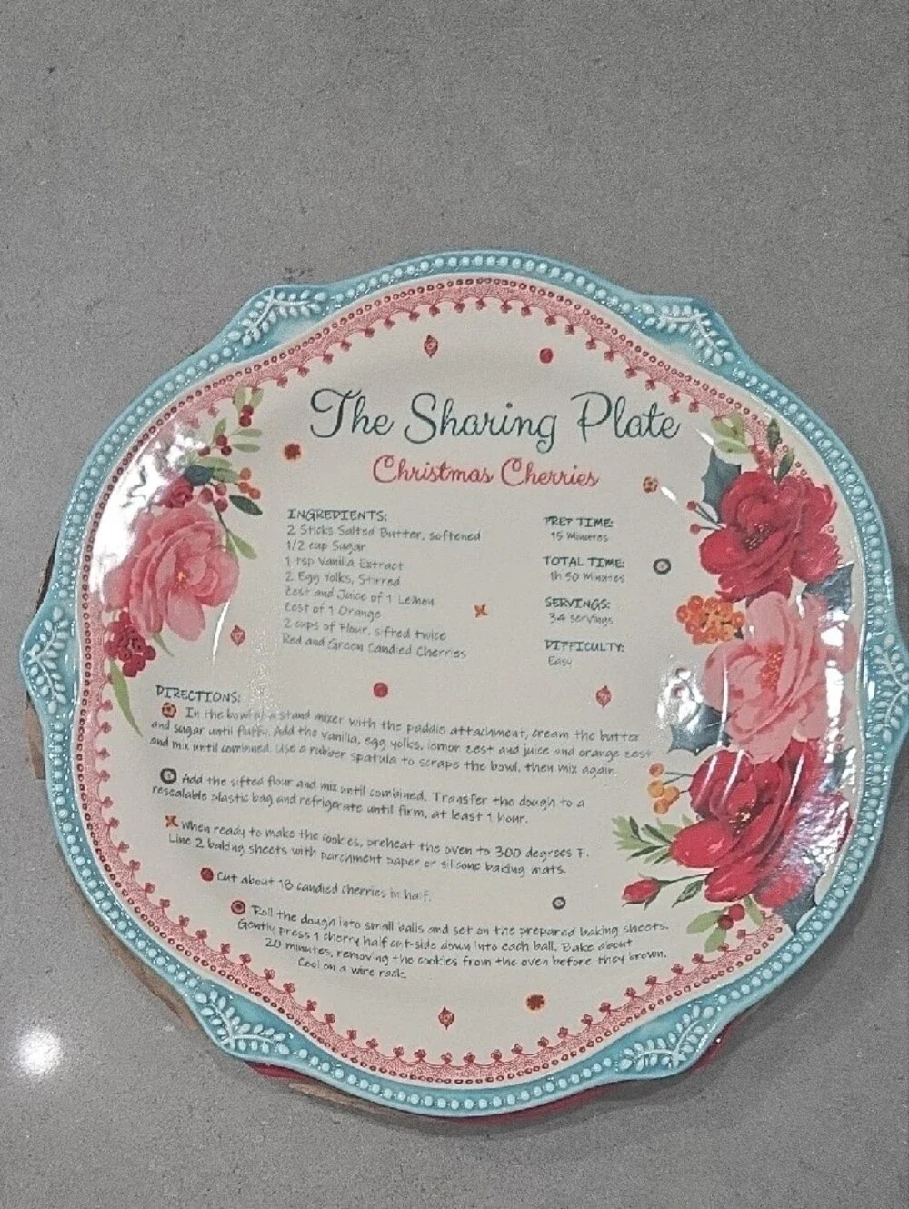 The Pioneer Woman Red and Green Holiday Sharing Plates